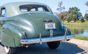 Buick-Roadmaster-1940-4-Door-28