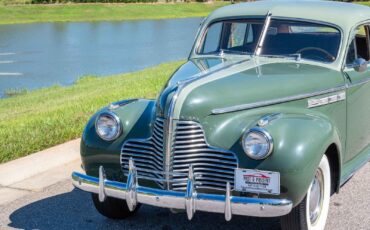 Buick-Roadmaster-1940-4-Door-32