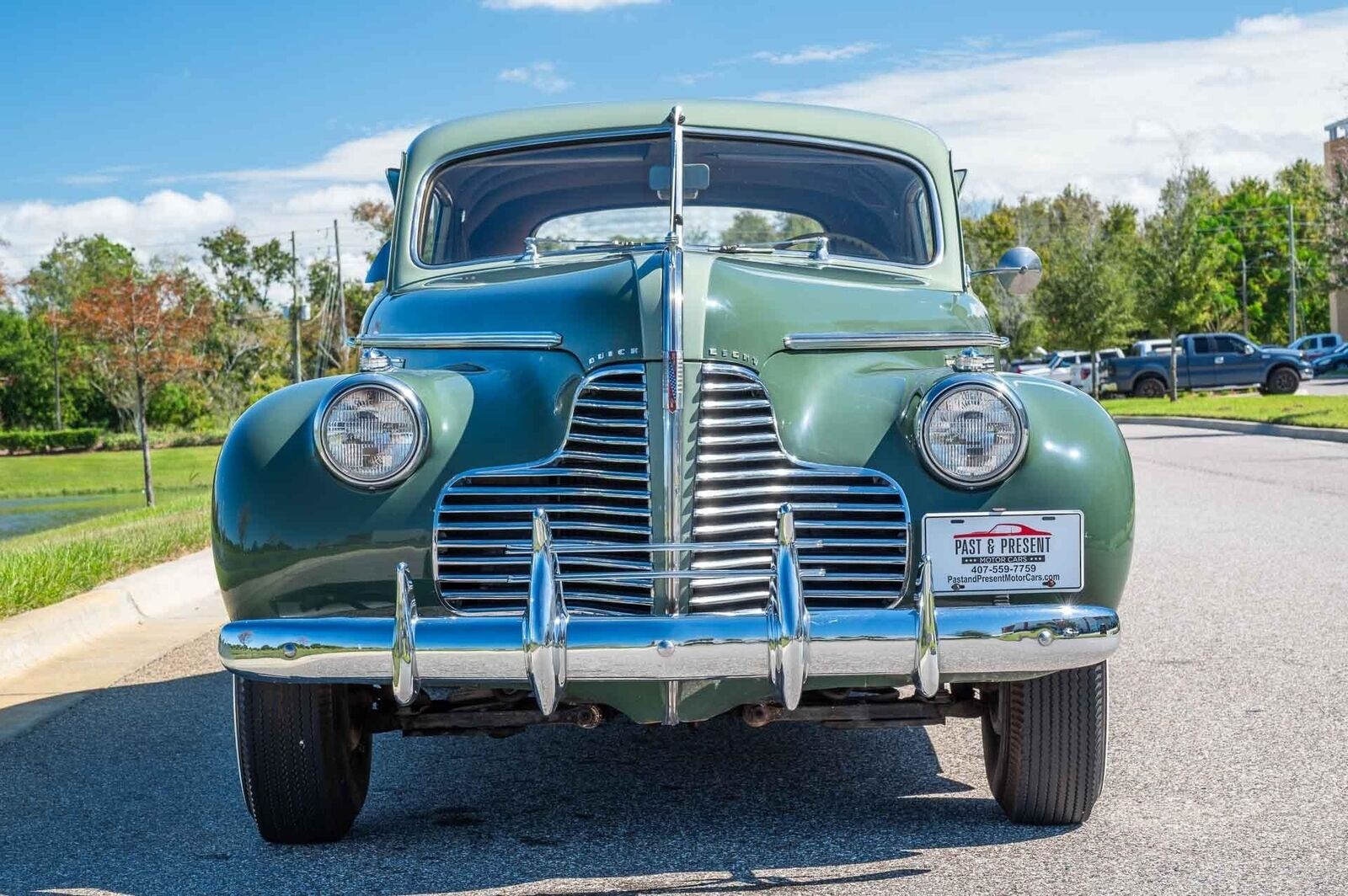 Buick-Roadmaster-1940-4-Door-35