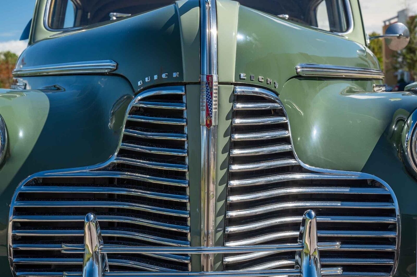 Buick-Roadmaster-1940-4-Door-37