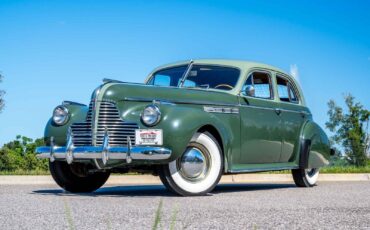 Buick-Roadmaster-1940-4-Door-39