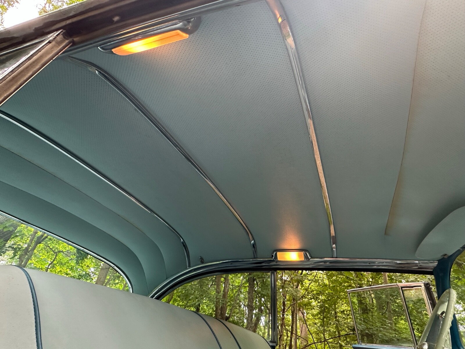 Buick-Roadmaster-1956-Sedan-15