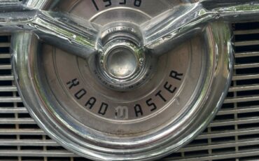 Buick-Roadmaster-1956-Sedan-18