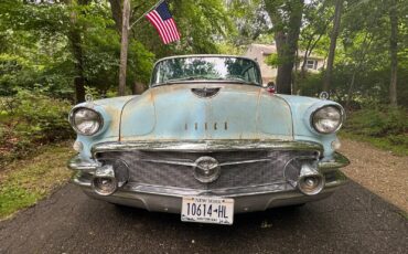 Buick-Roadmaster-1956-Sedan-2