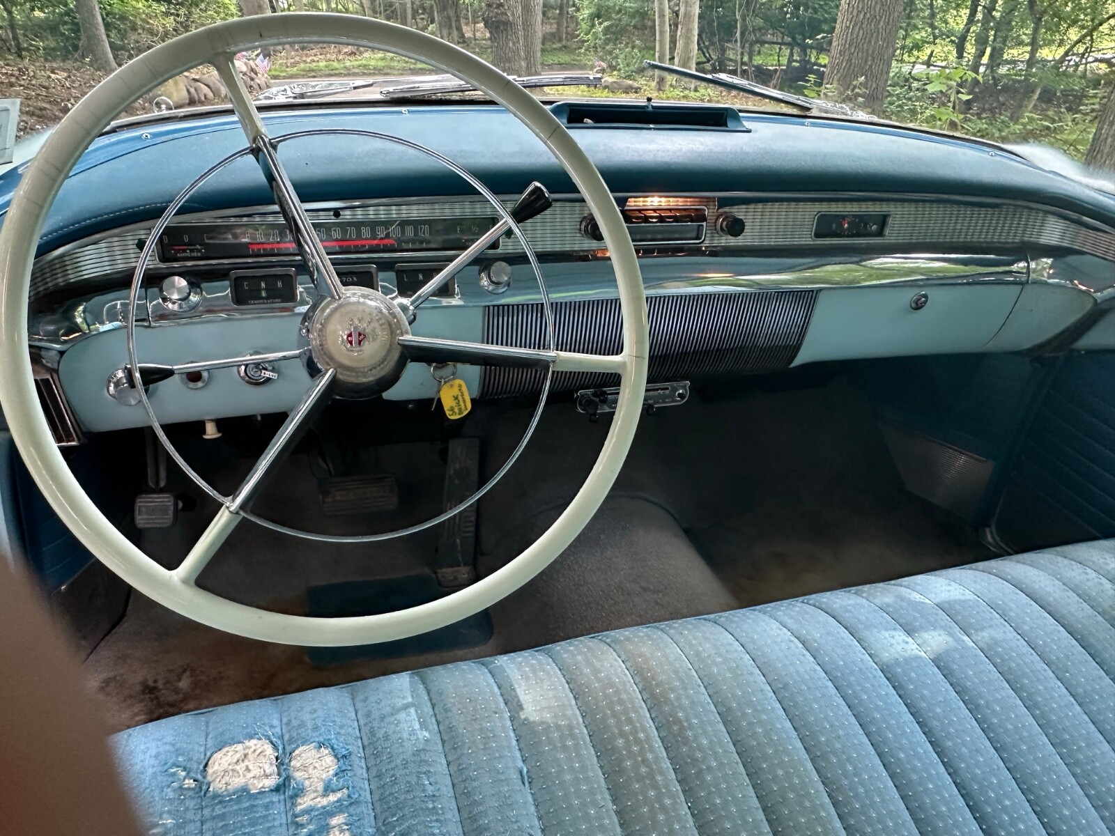 Buick-Roadmaster-1956-Sedan-9