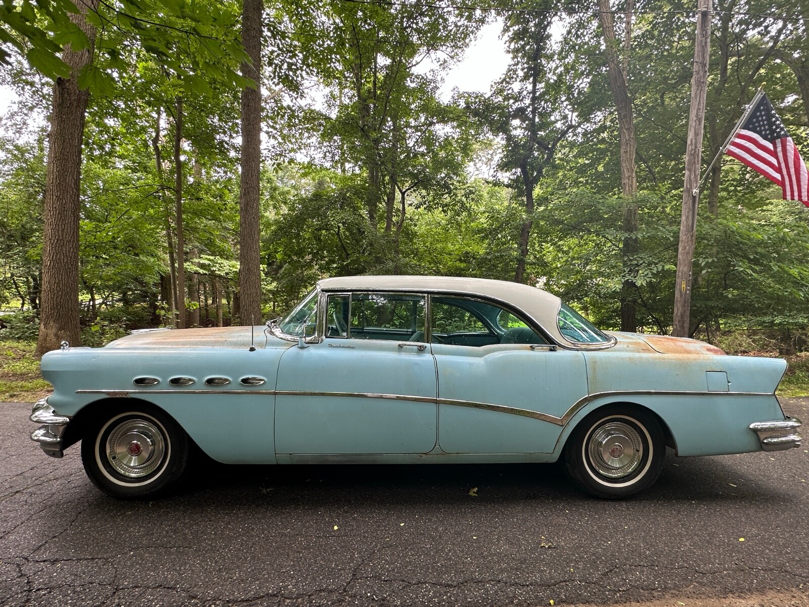 Buick-Roadmaster-1956-Sedan