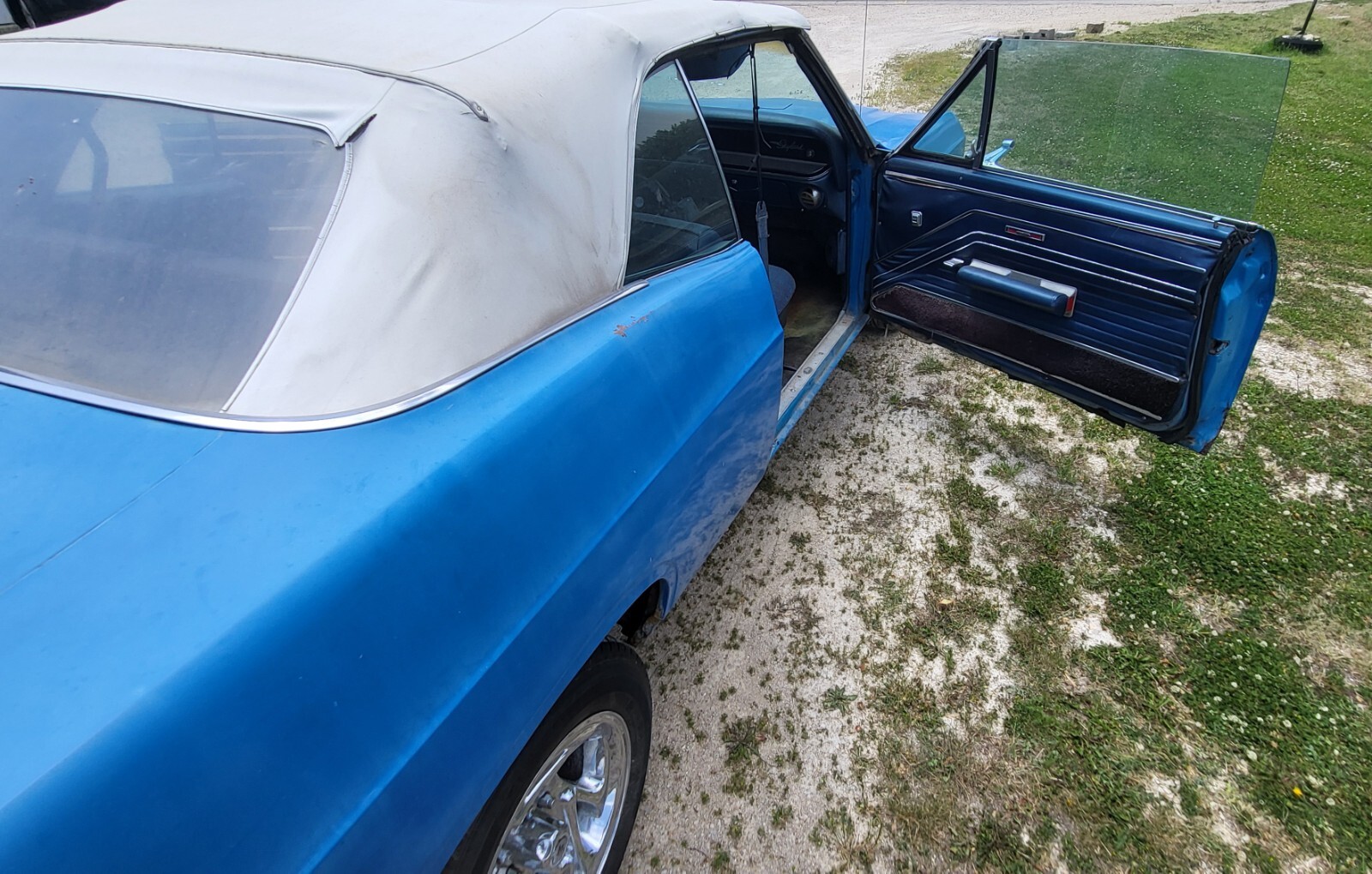 Buick-Skylark-1967-Convertible-12