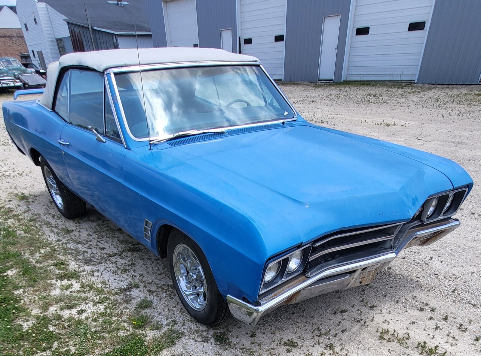 Buick-Skylark-1967-Convertible-3