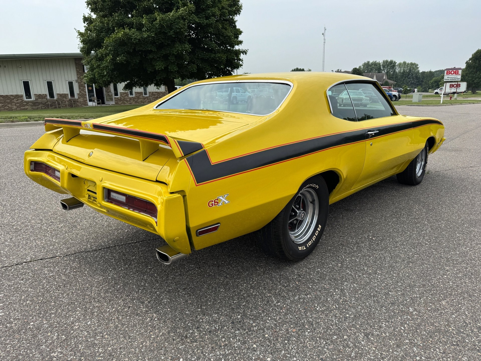 Buick-Skylark-GSX-Tribute-1971-2