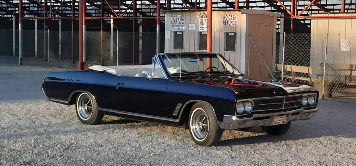 Buick Skylark convertible  1966 blue