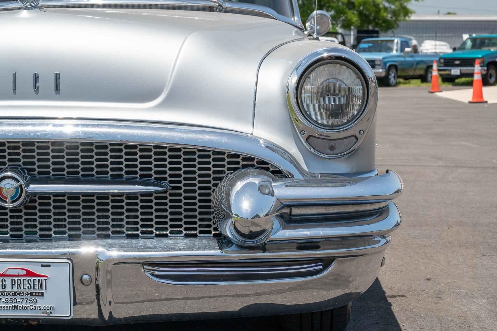 Buick-Super-1955-2-Door-24