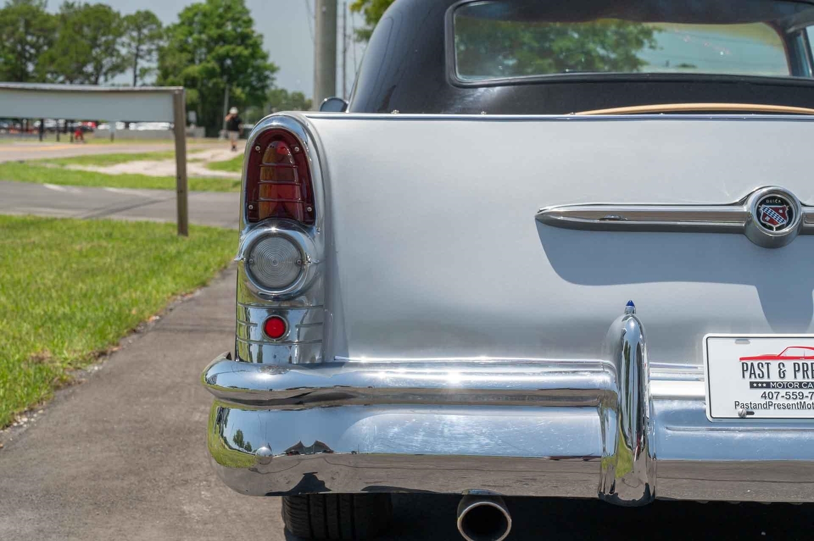 Buick-Super-1955-2-Door-34
