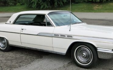 Buick-Wildcat-1963-Coupe