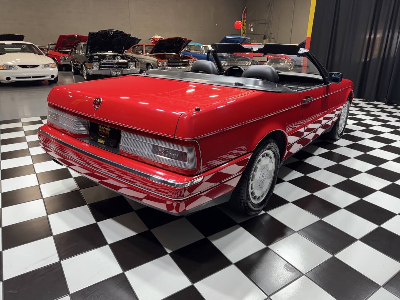 Cadillac-Allante-1990-Convertible-10