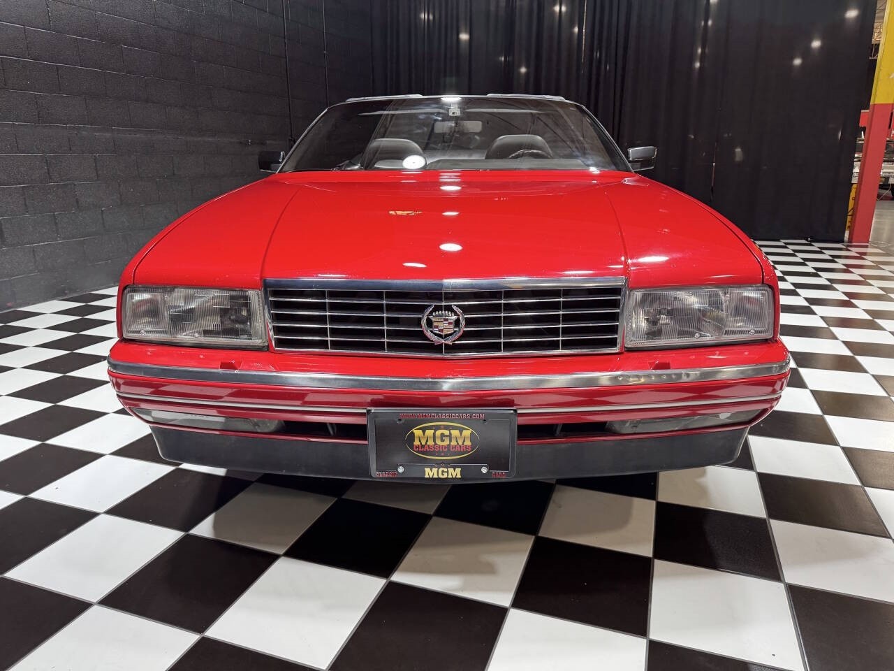 Cadillac-Allante-1990-Convertible-13