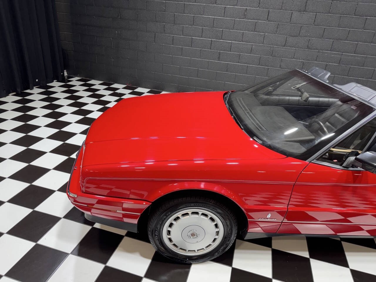 Cadillac-Allante-1990-Convertible-16