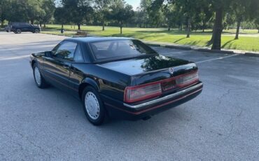 Cadillac-Allante-1990-Convertible-18