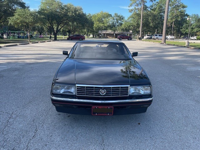 Cadillac-Allante-1990-Convertible-22