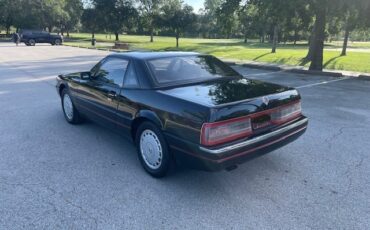 Cadillac-Allante-1990-Convertible-25