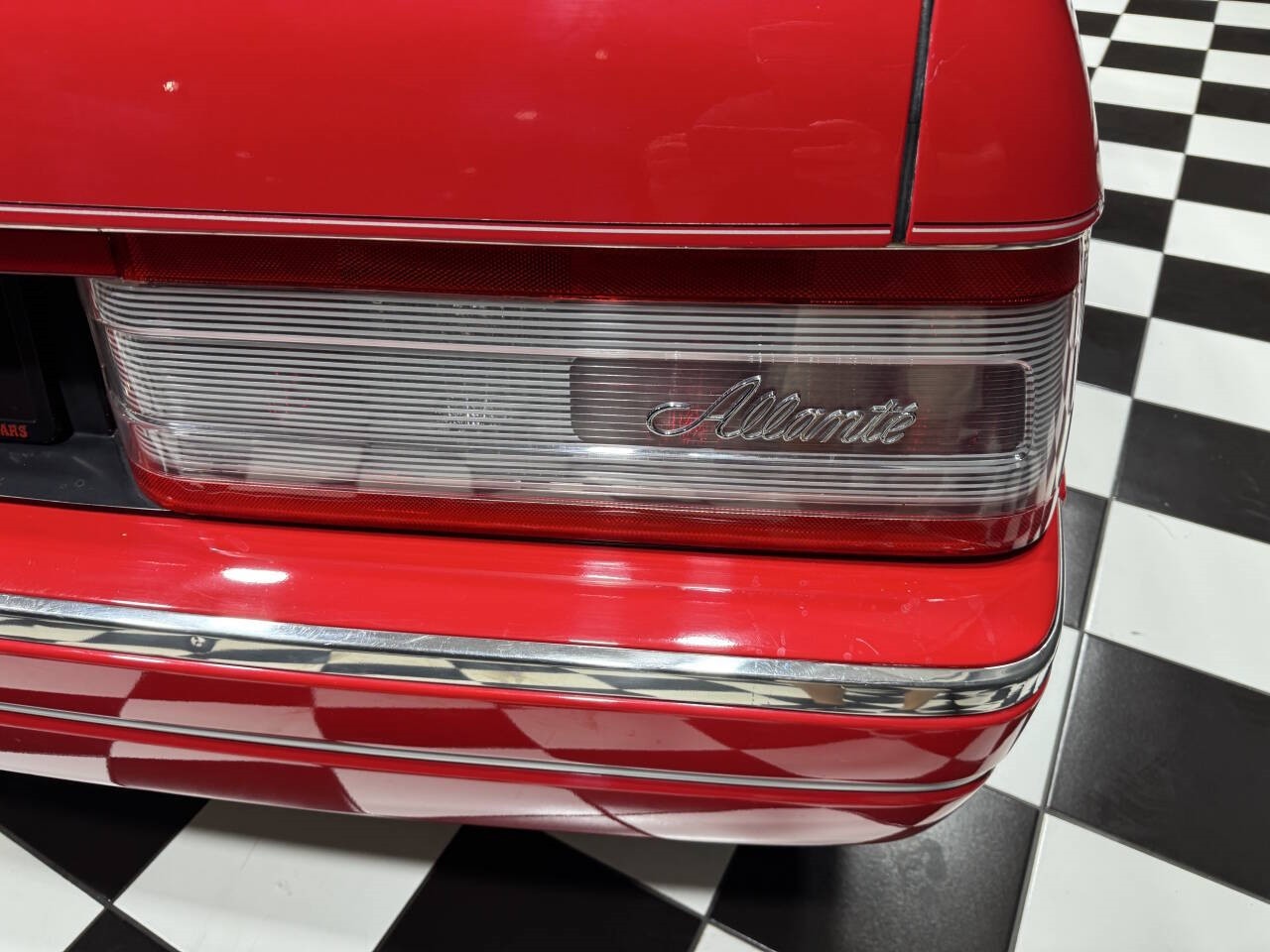 Cadillac-Allante-1990-Convertible-28