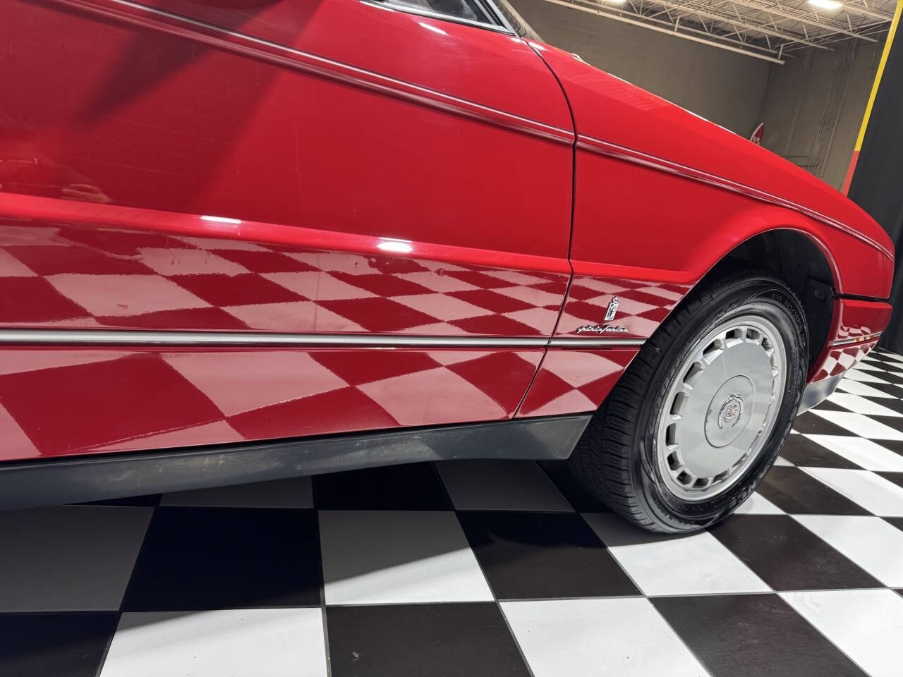 Cadillac-Allante-1990-Convertible-34