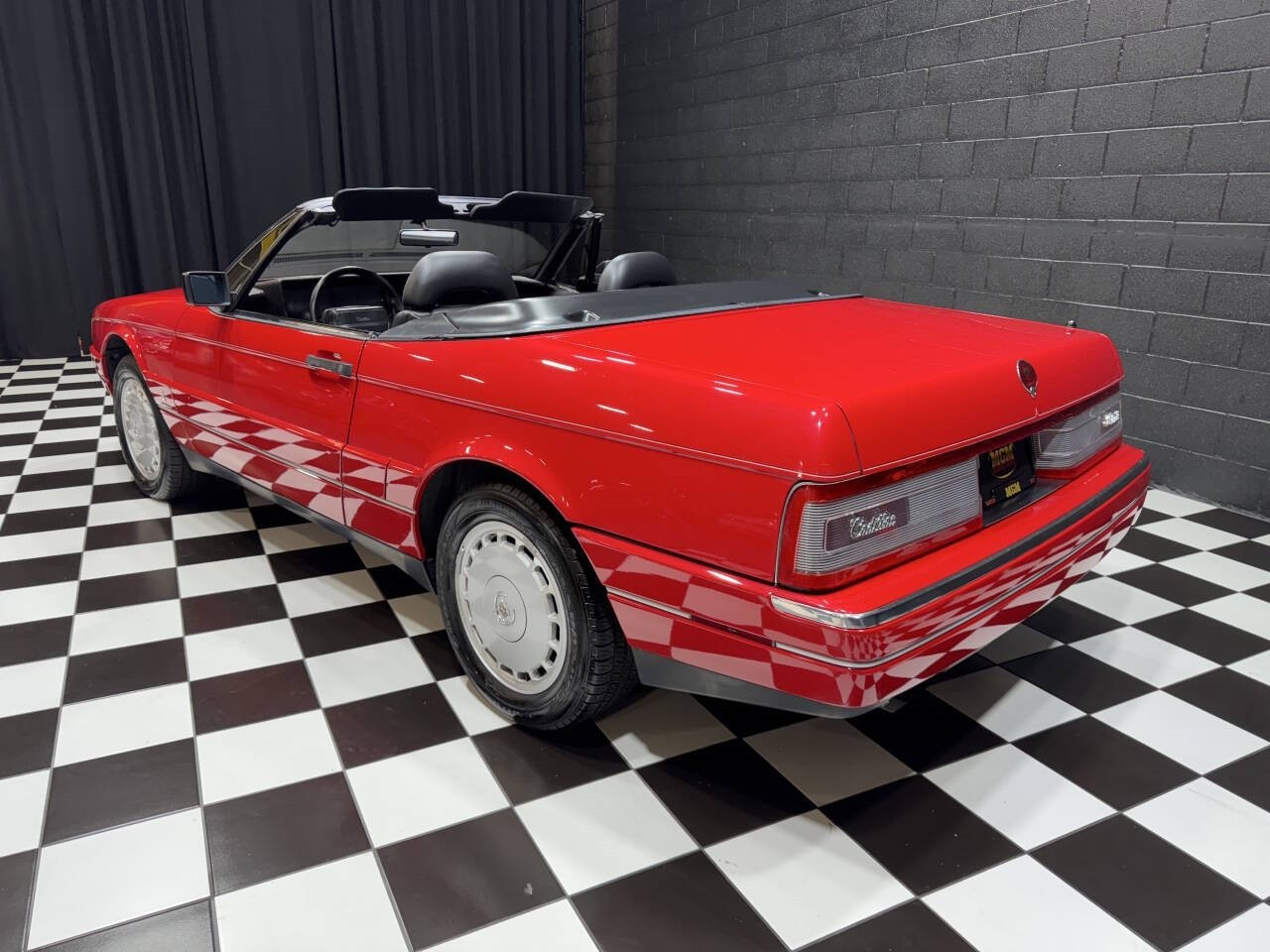 Cadillac-Allante-1990-Convertible-8