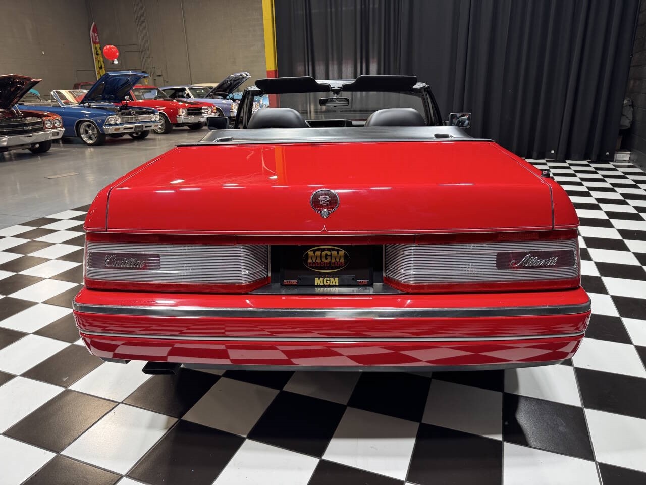 Cadillac-Allante-1990-Convertible-9