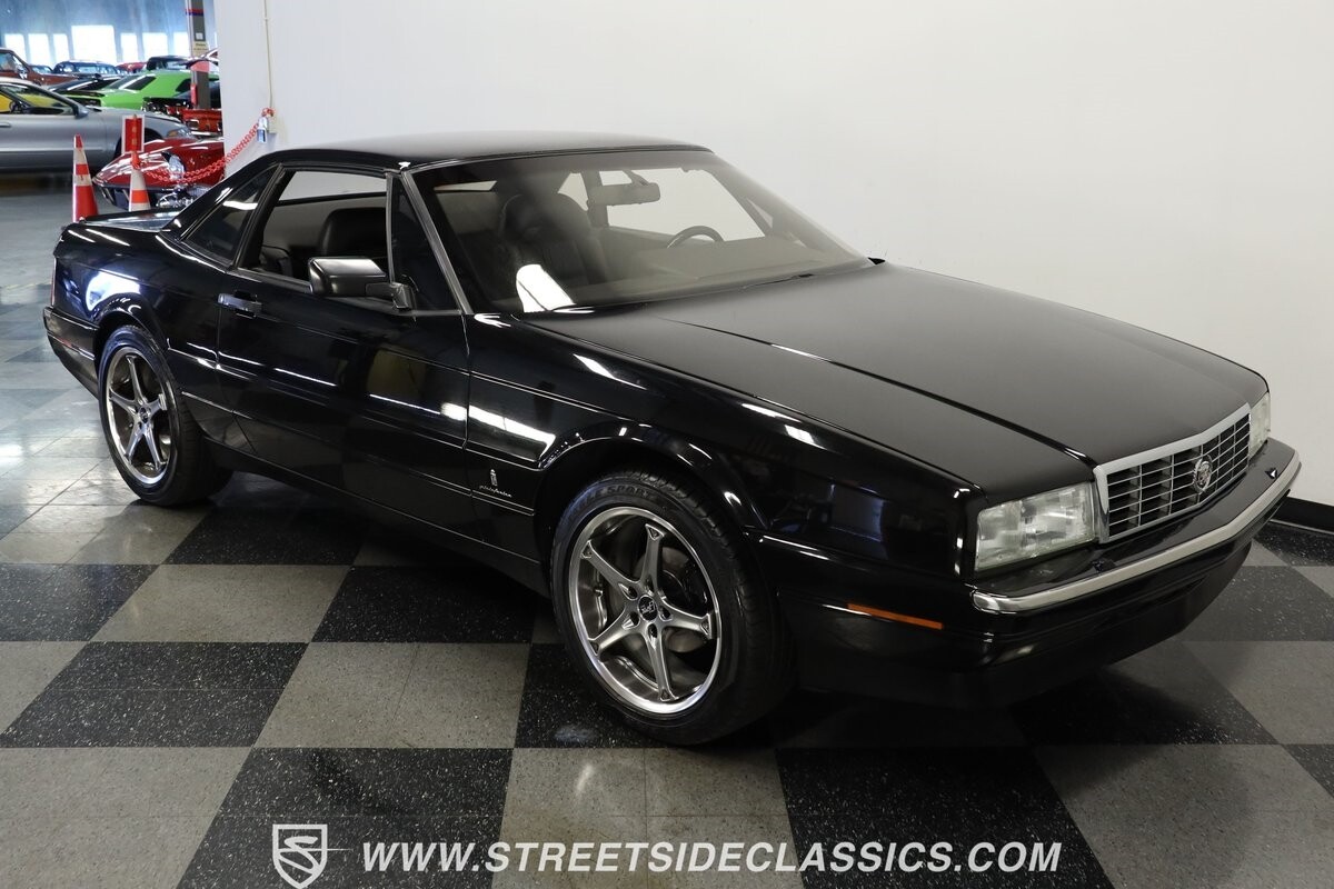 Cadillac-Allante-1991-Convertible-13