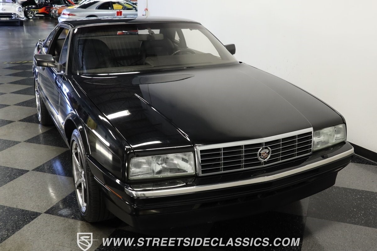 Cadillac-Allante-1991-Convertible-14