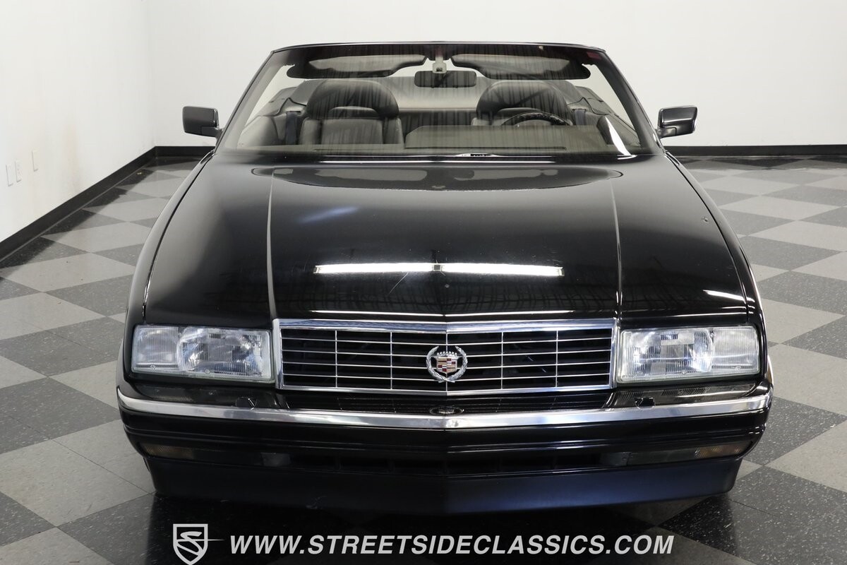 Cadillac-Allante-1991-Convertible-15