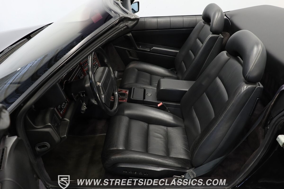 Cadillac-Allante-1991-Convertible-34