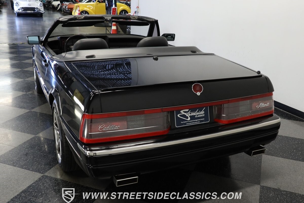 Cadillac-Allante-1991-Convertible-7