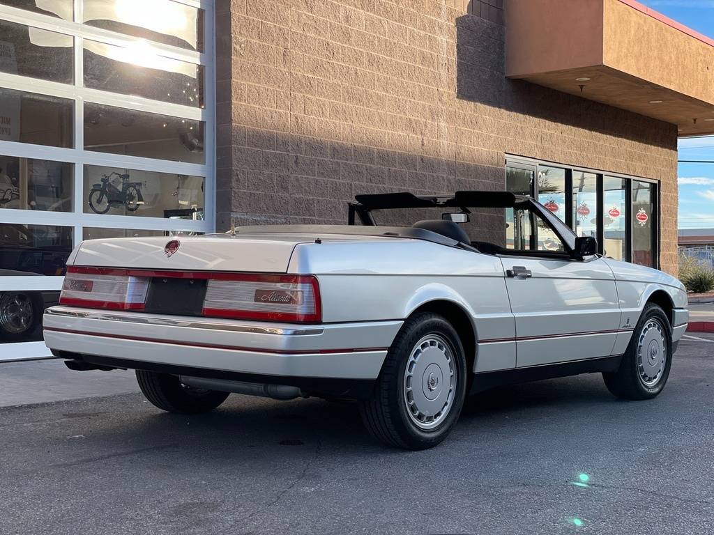 Cadillac-Allante-1991-white-4