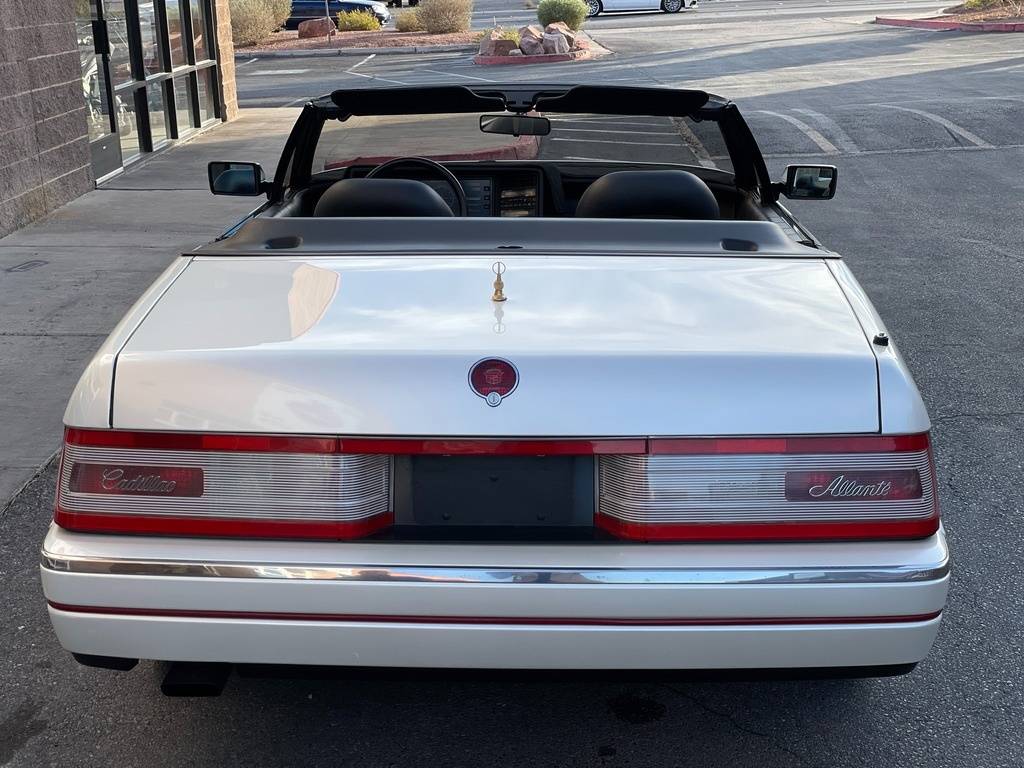 Cadillac-Allante-1991-white-6