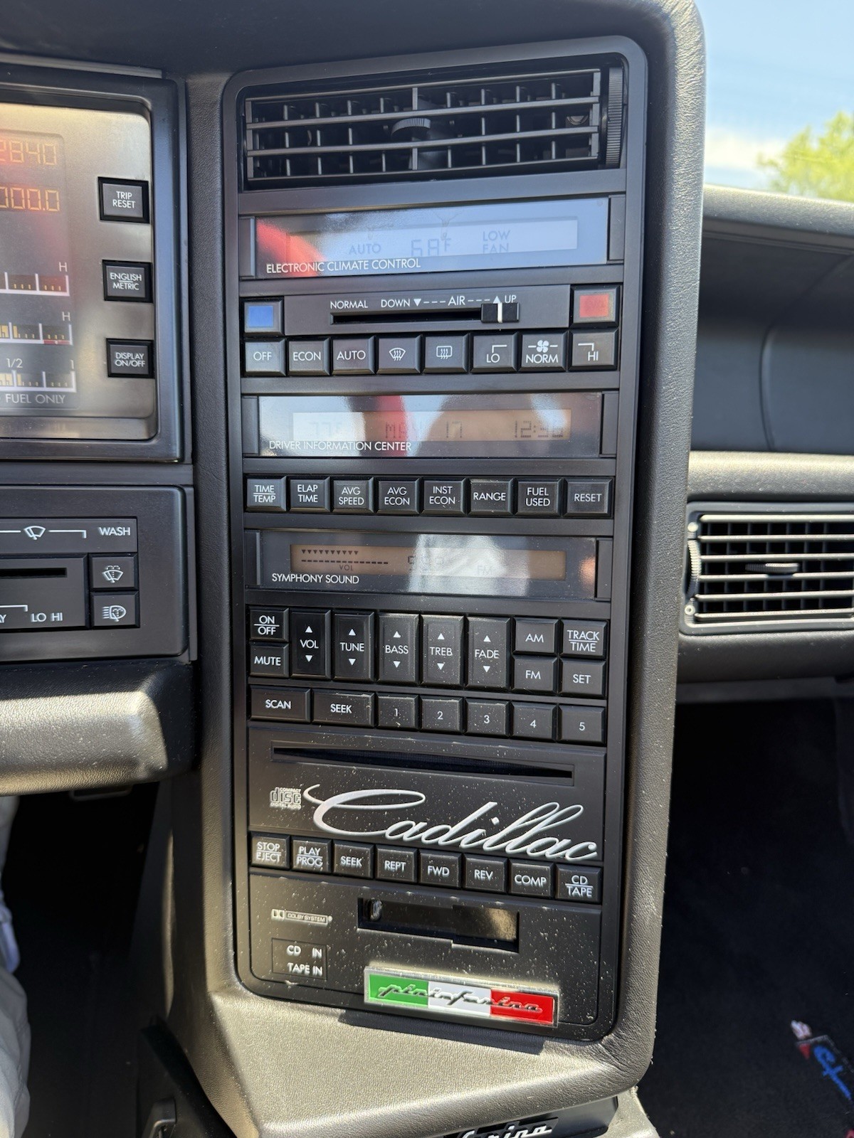 Cadillac-Allante-1992-Convertible-10