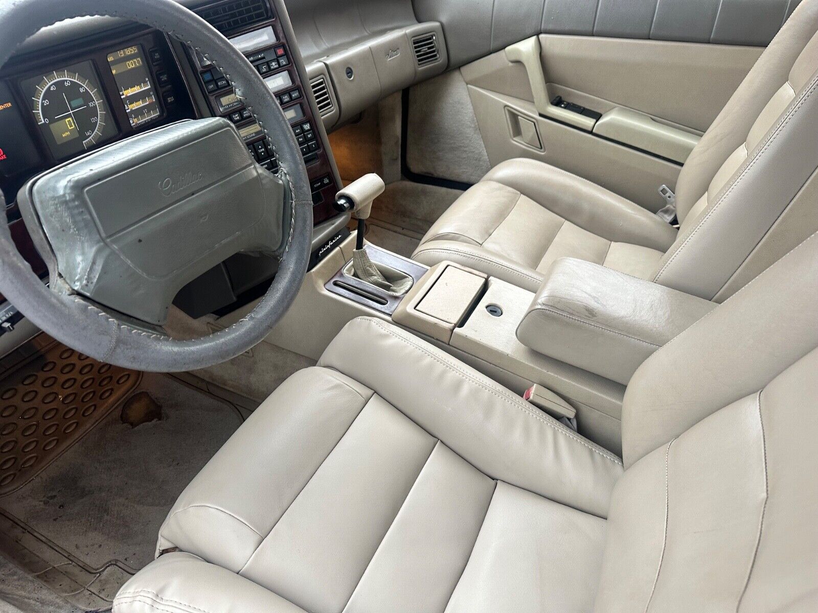 Cadillac-Allante-1992-Convertible-20