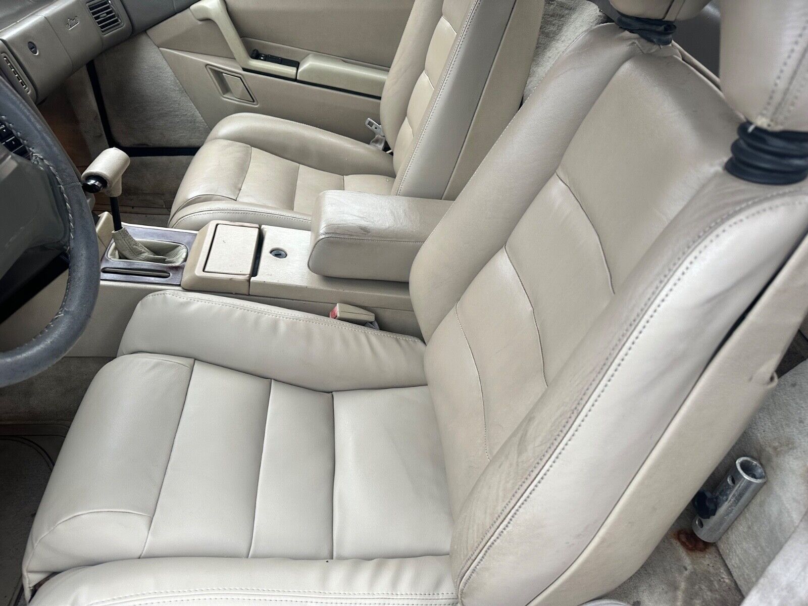 Cadillac-Allante-1992-Convertible-22