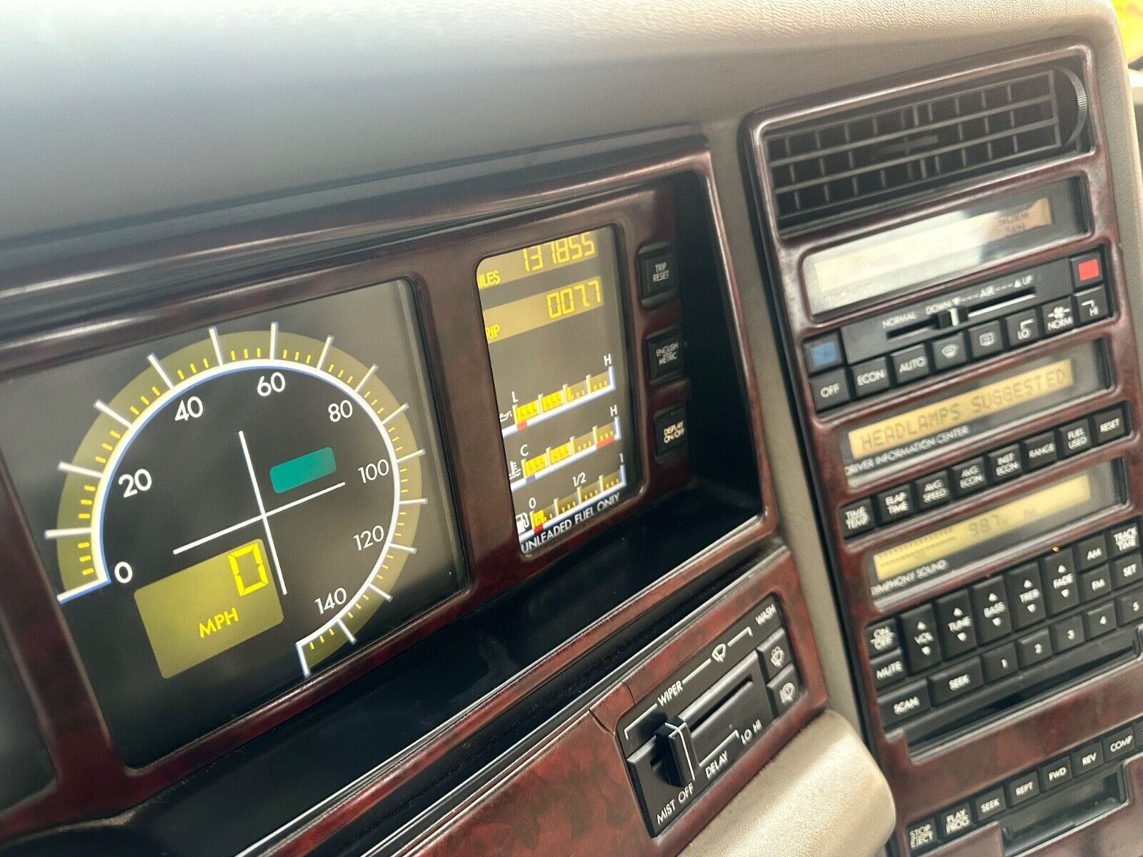Cadillac-Allante-1992-Convertible-24