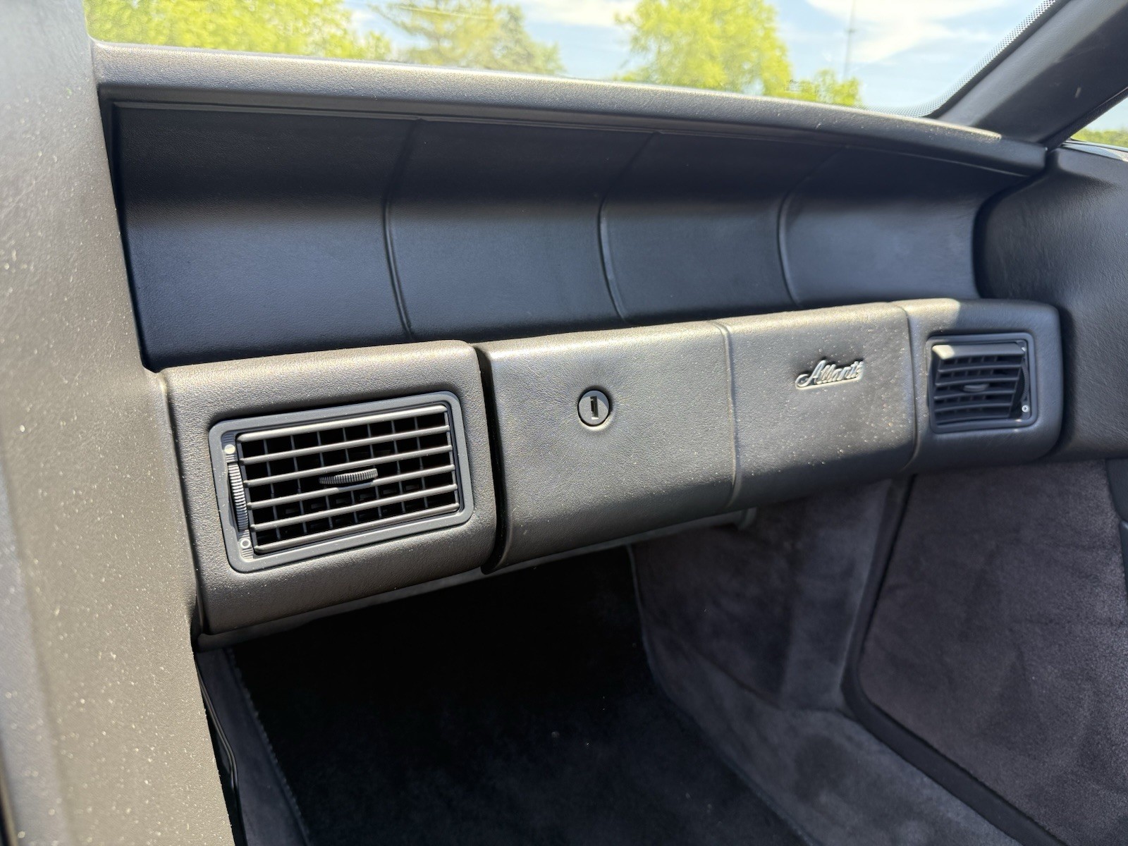 Cadillac-Allante-1992-Convertible-9