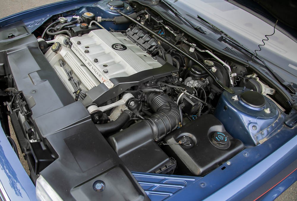 Cadillac-Allante-1993-Convertible-13