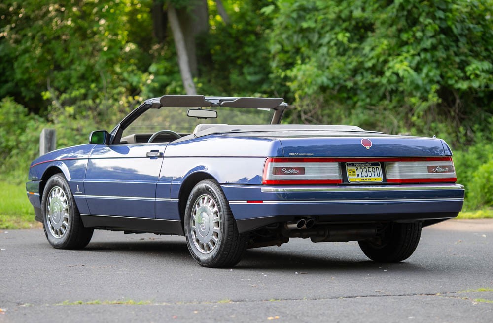 Cadillac-Allante-1993-Convertible-3