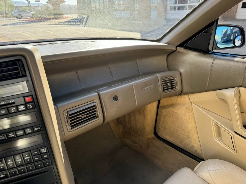 Cadillac-Allante-1993-red-11