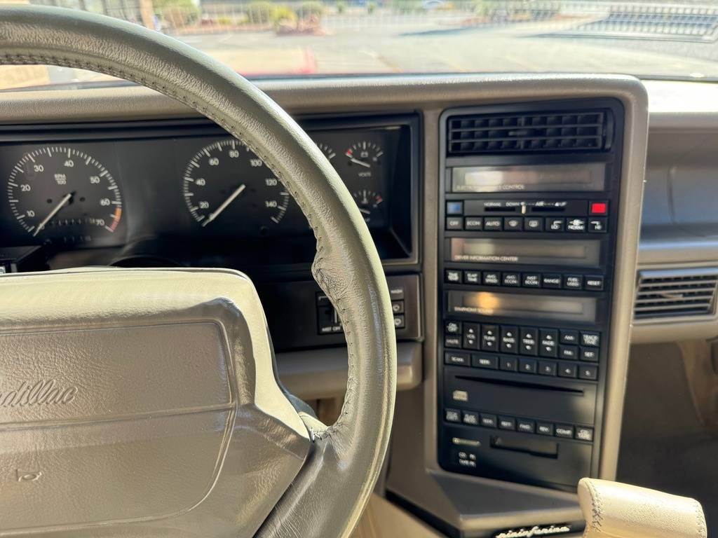 Cadillac-Allante-1993-red-12