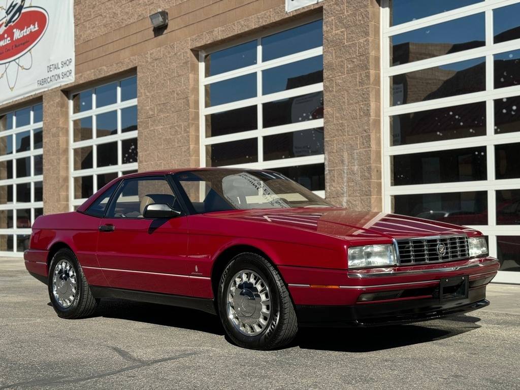 Cadillac Allante  1993 red