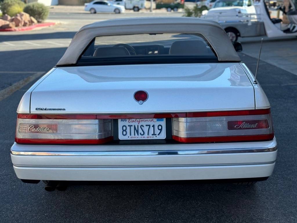 Cadillac-Allante-1993-white-10