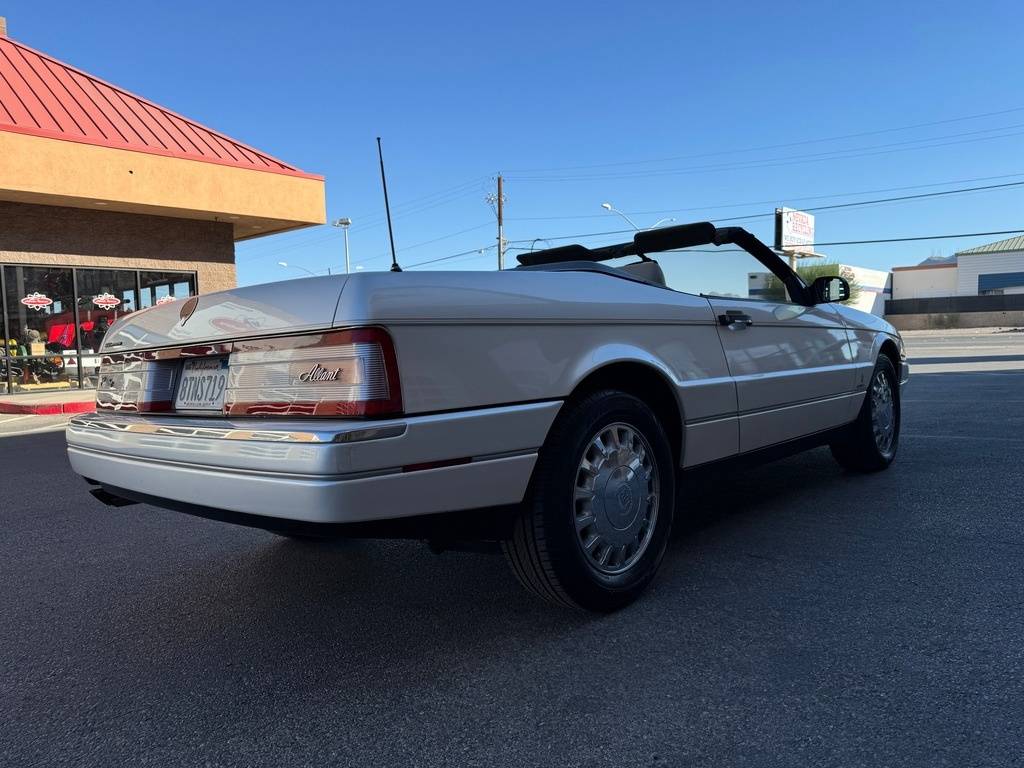 Cadillac-Allante-1993-white-2