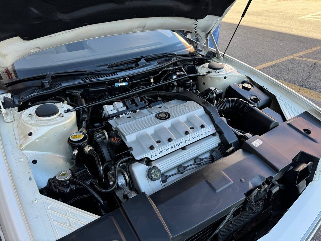 Cadillac-Allante-1993-white-21