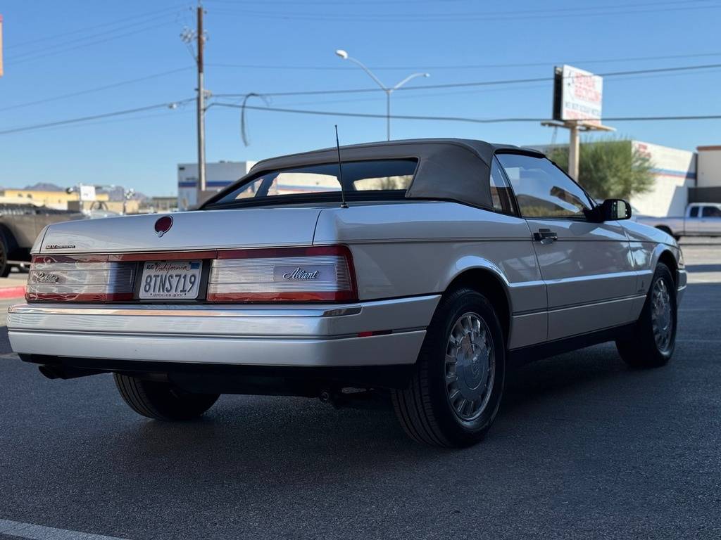 Cadillac-Allante-1993-white-8