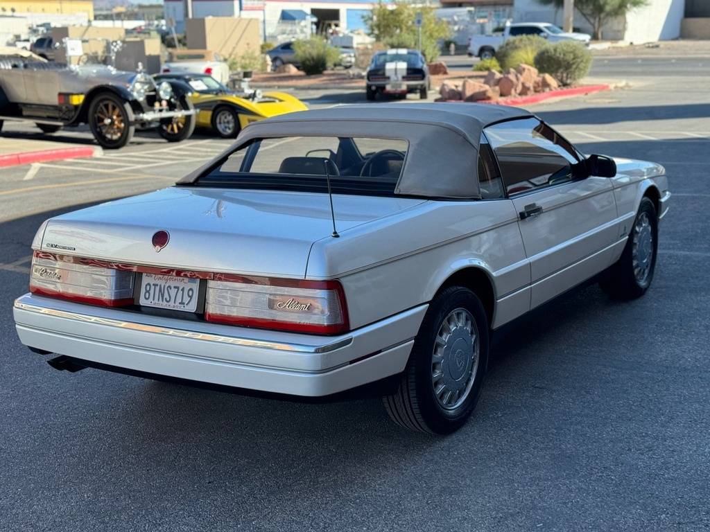 Cadillac-Allante-1993-white-9
