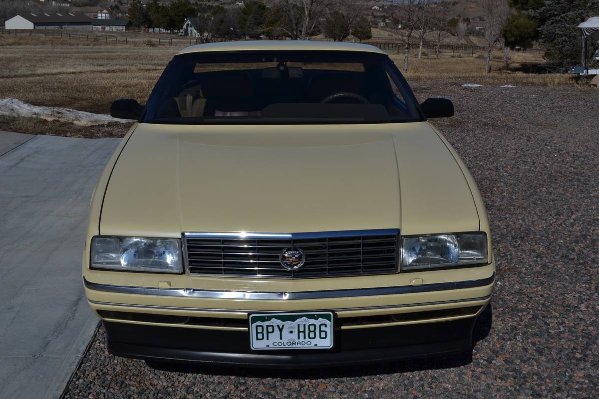 Cadillac-Allante-1993-yellow-1